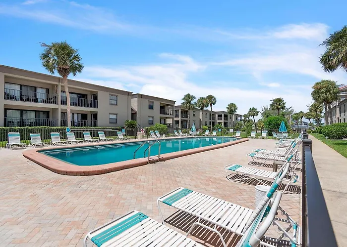 Sea Club #102 - Another Day In Paradise * Clearwater Beach